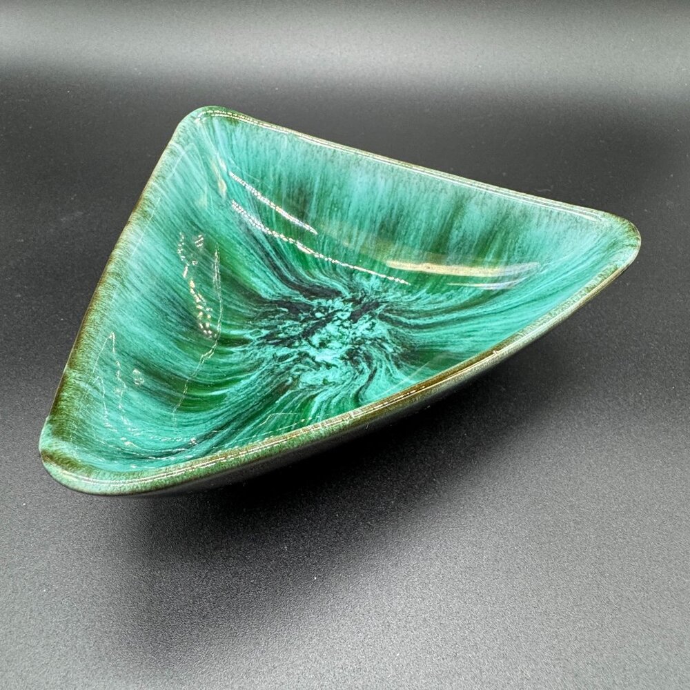 Vintage MCM Blue Mountain Pottery Bowl Dish Triangle